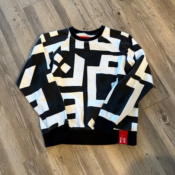 El Boum Tops - Rare YouTube × El Boum Collaboration Graphic Logo Sweatshirt – Size Small